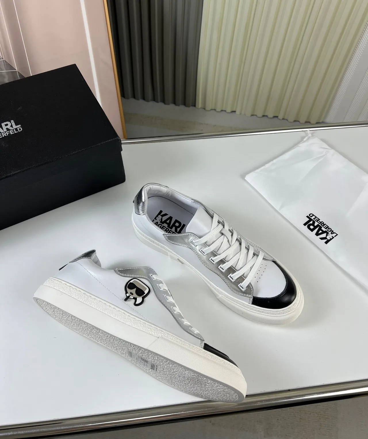 Karl Lagerfeld White Black Low-Top Leather Upper Lifestyle Sneakers 5