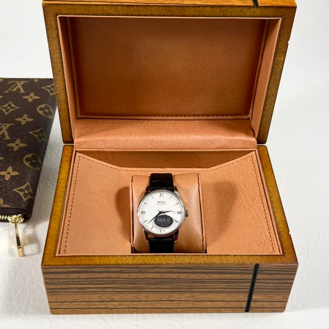 Mido Multifort Chronometer Open Heart सफेद डायल काला पट्टा यांत्रिक घड़ी 3