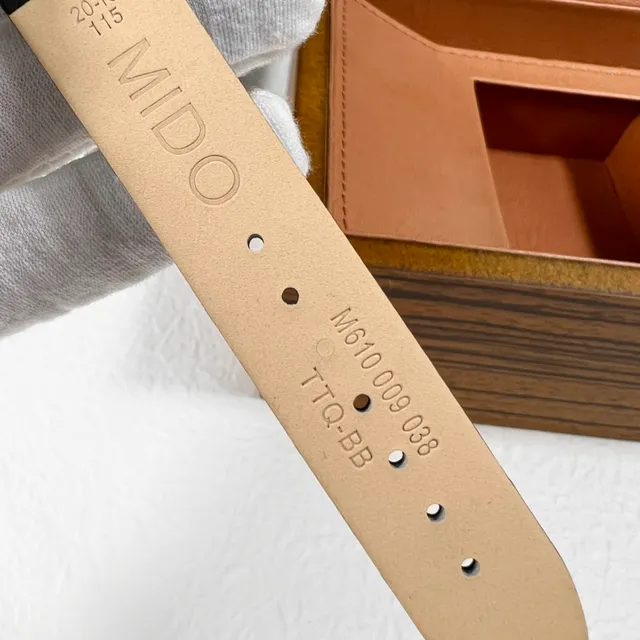 Mido Multifort Chronometer Open Heart सफेद डायल काला पट्टा यांत्रिक घड़ी 5