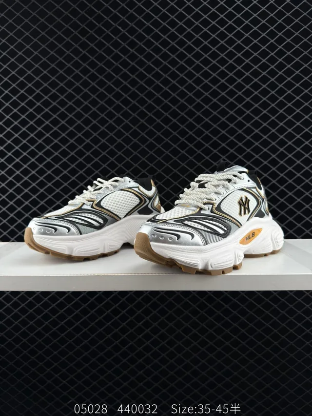 MLB Winner Chunky White Black Gold Low-Top Chunky Sneakers 2