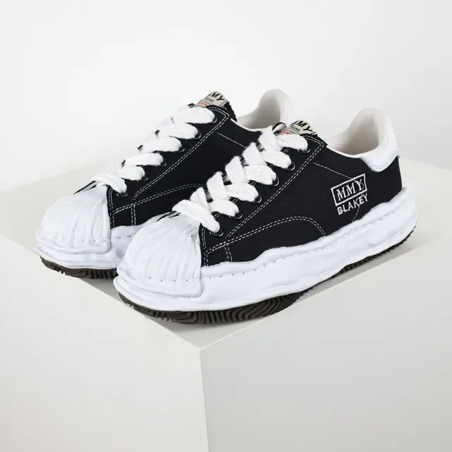 MMY BLAKEY Black and White Canvas Lifestyle Sneakers 2