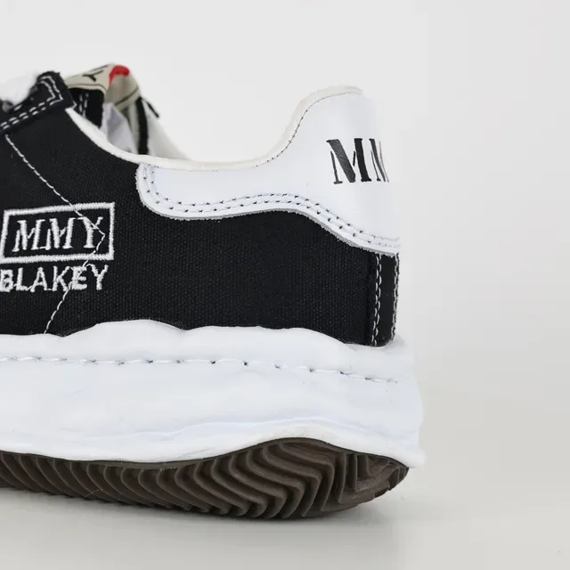 MMY BLAKEY Black and White Canvas Lifestyle Sneakers 4