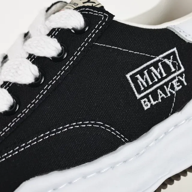 MMY BLAKEY Black and White Canvas Lifestyle Sneakers 6