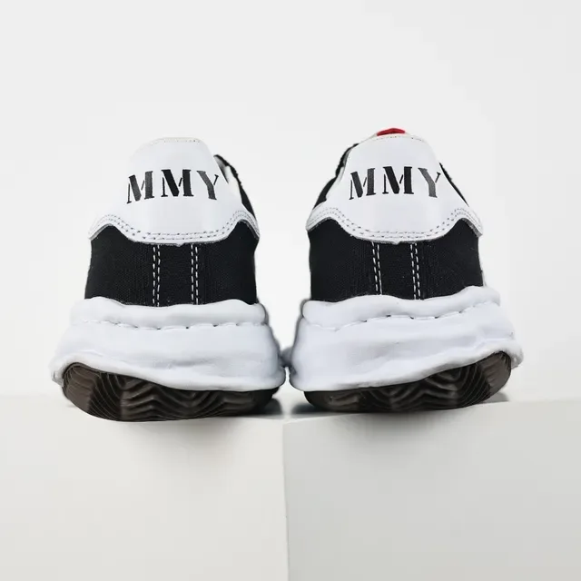 MMY BLAKEY Black and White Canvas Lifestyle Sneakers 8