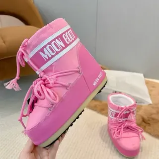 Moon Boot Bottes de Neige Rose Isolées à Cordons Manchette