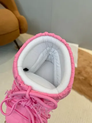 Moon Boot Pink Insulated Drawstring Cuff Snow Boots 7