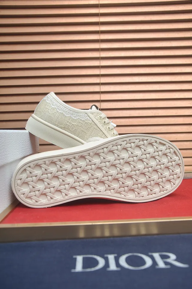 Off-White Lace-Trimmed Textile Sneaker 3