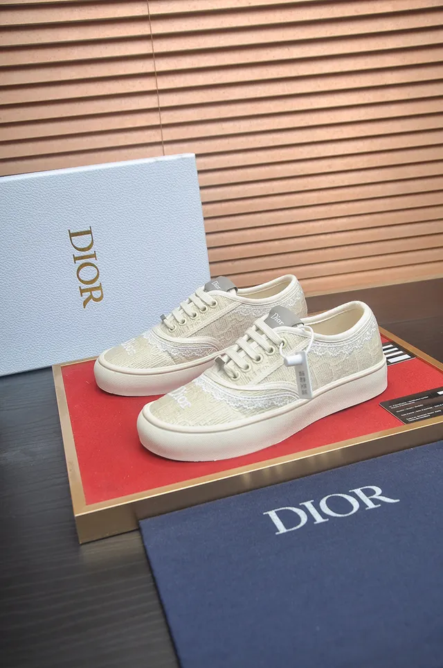 Off-White Lace-Trimmed Textile Sneaker 4