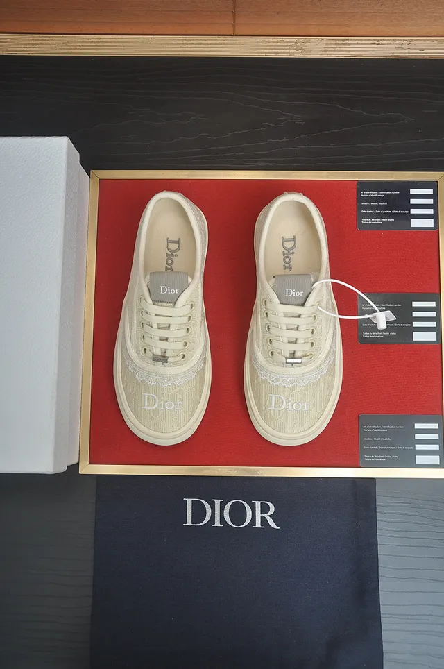 Off-White Lace-Trimmed Textile Sneaker 5