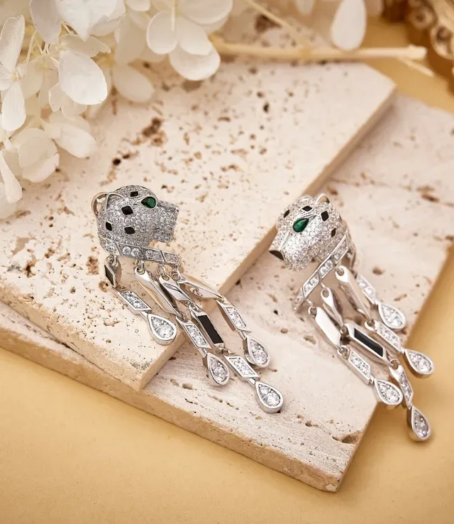 Panther-Head Pavé Diamond and Onyx Fringe Earrings 5