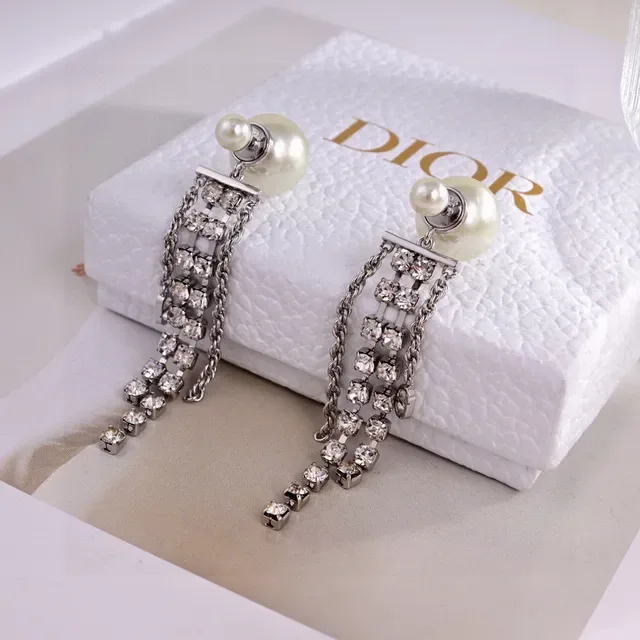 Pearl-Studded Crystal-Grid Chain-Fringe Dangling Earrings 4