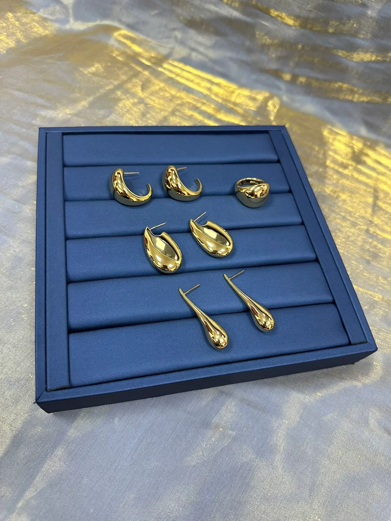 Polished Gold Teardrop Hoop Earrings 5