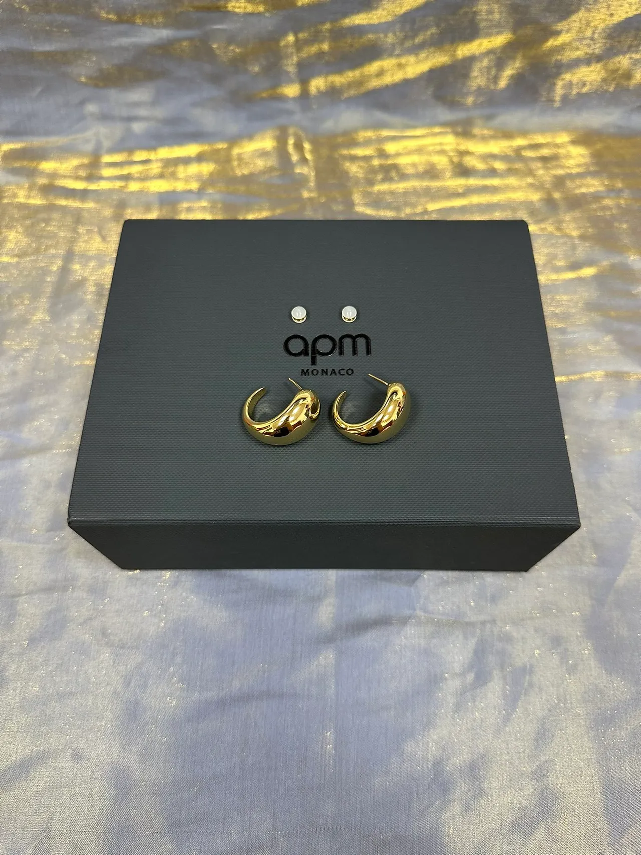 Polished Gold Teardrop Hoop Earrings 7