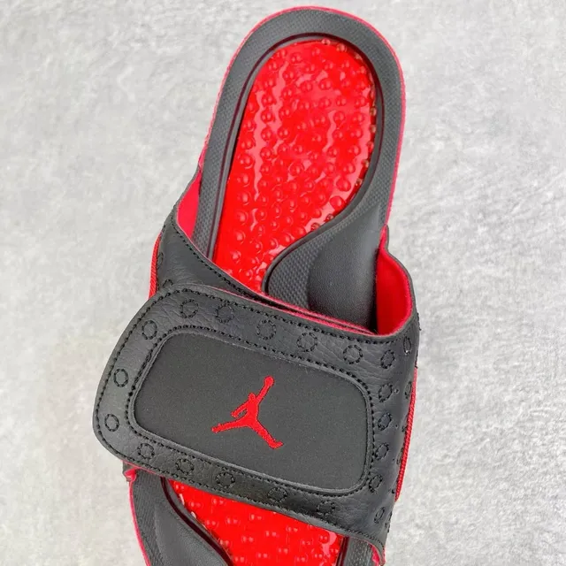 Red Black Two-Tone Adjustable Strap Closure Slippers 2