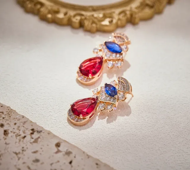 Red Blue Fan-Motif Top Marquise Sapphire Earrings 4
