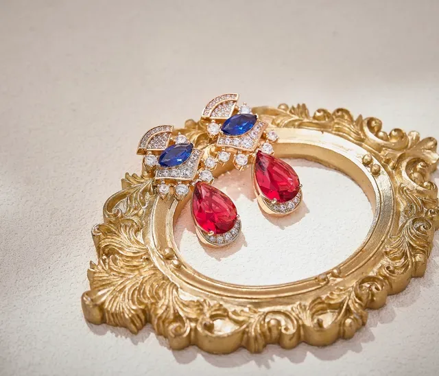 Red Blue Fan-Motif Top Marquise Sapphire Earrings 5