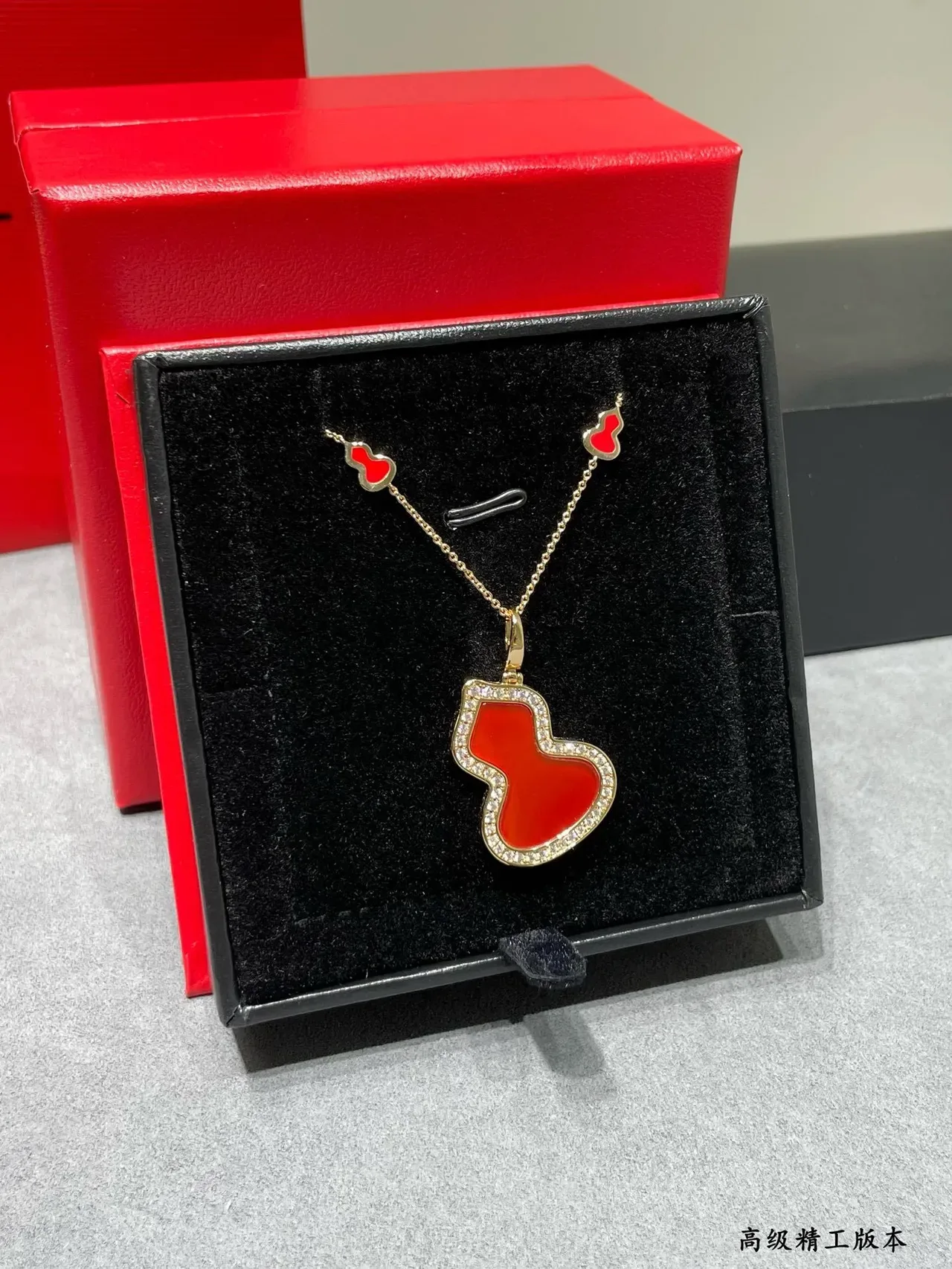 Red Gold Chain Enamel Gourd-Shaped Pendant Necklace 4