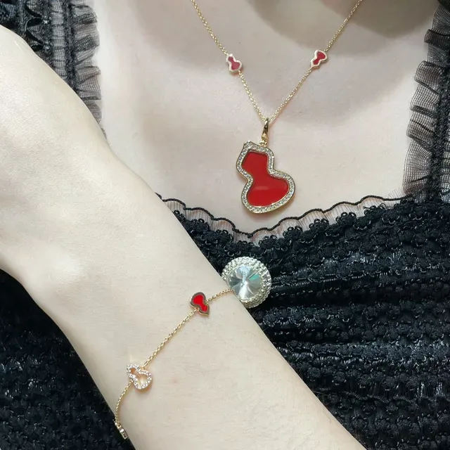 Red Gold Chain Enamel Gourd-Shaped Pendant Necklace 8