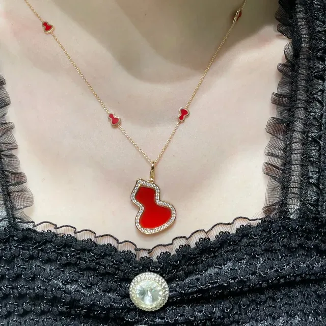 Red Gold Chain Enamel Gourd-Shaped Pendant Necklace 9