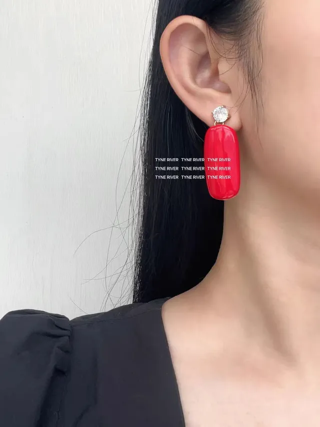 Red Gold Dangling Drop Cabochon-Style Stone Earrings 2