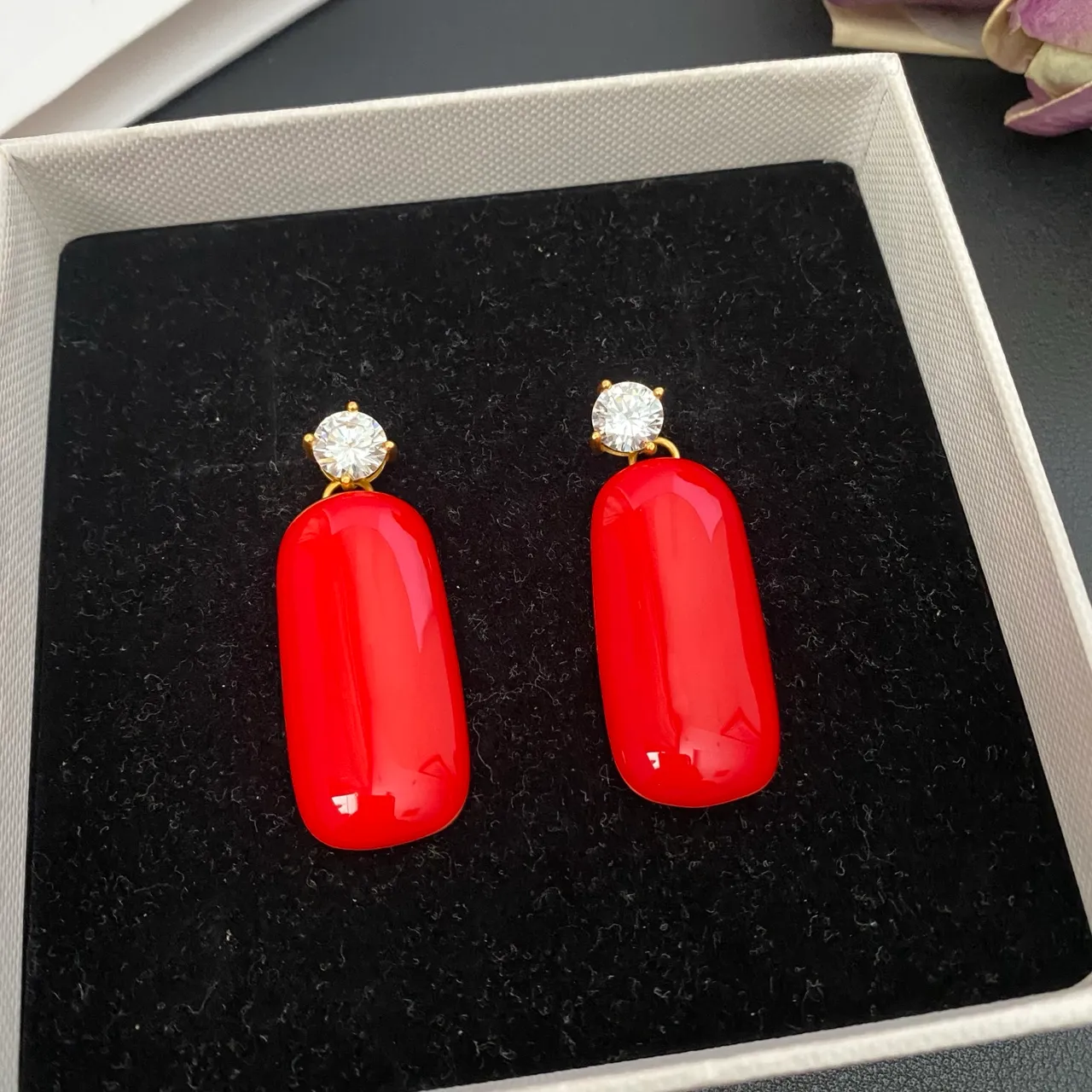 Red Gold Dangling Drop Cabochon-Style Stone Earrings 8