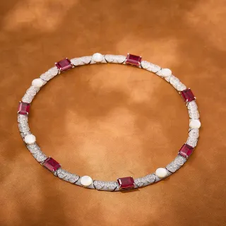 Collier rouge blanc gem-set de pierres rectangulaires
