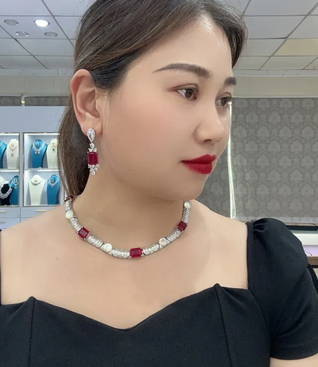 Red White Gem-Set Collar Rectangular Stones Necklace 6