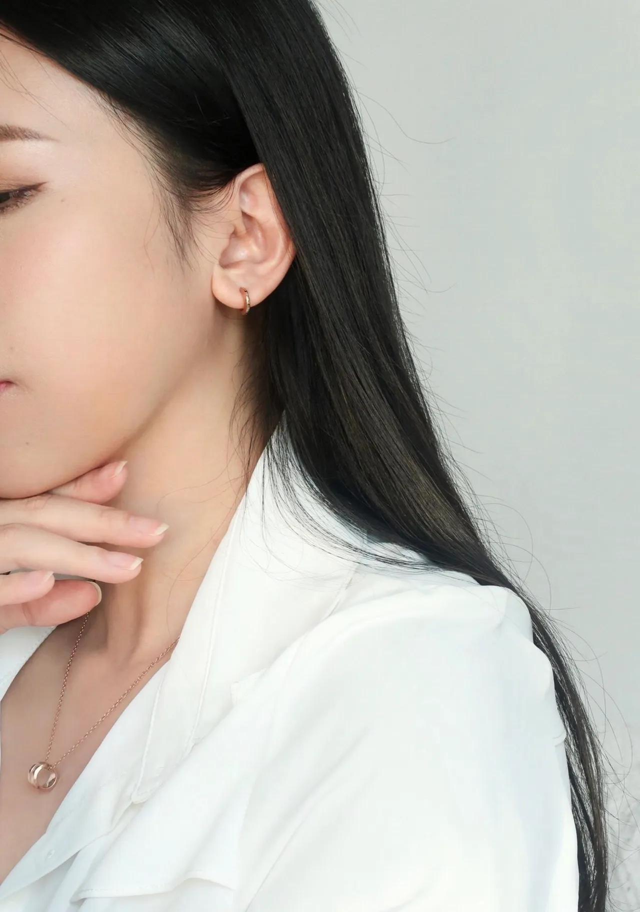 Rose Gold Engraved C-Hoop Earring 8