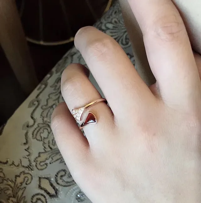 Rose Gold Teardrop Red Cabochon Pavé Ring 5