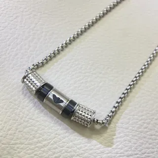 银黑链圆柱吊坠珠宝