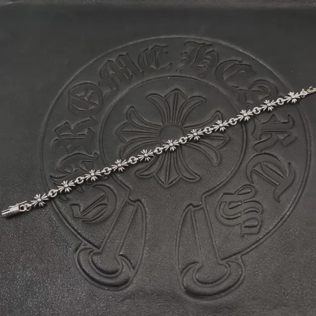 Silver Daisy Charm Link Bracelet 9