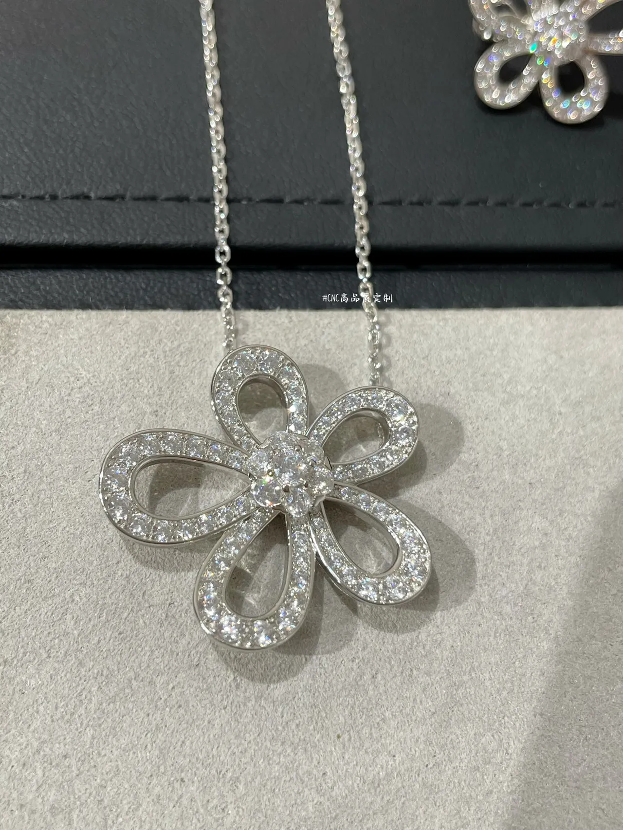 Silver Flower-Shaped Pavé-Set Necklace 8