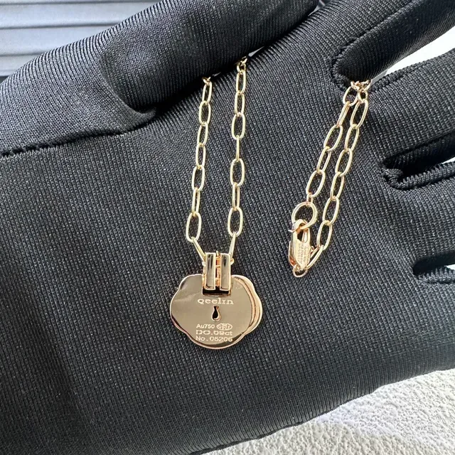 Silver Gold Cloud-Shaped Pendant Pavé-Set Crystals Necklace 2