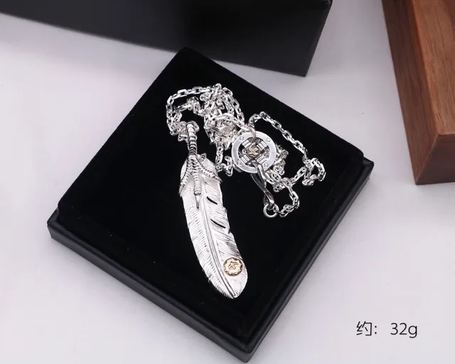 Silver Gold Feather-Shaped High-Detail Textured Surface Necklace 3