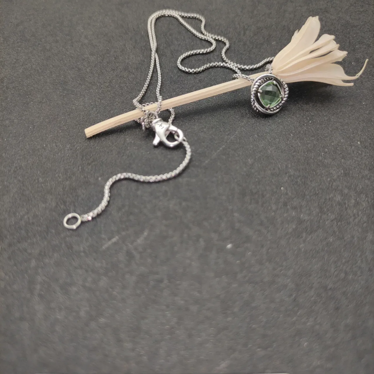 Silver Green Chain Faceted Pale Stone Necklace 8