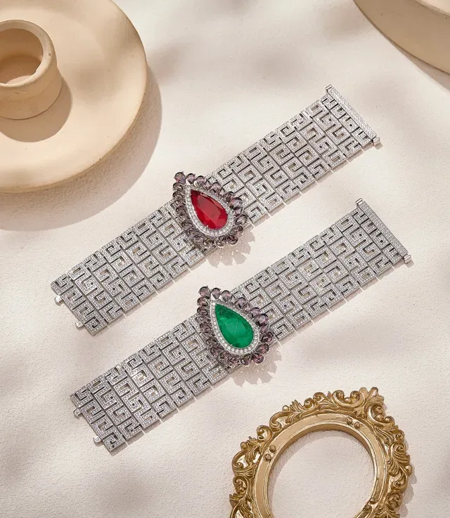 Silver Green Geometric Greek Key Motif Pavé-Set Diamond Band Bracelet 5