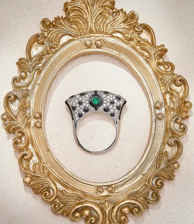 Silver Multicolor Fan-Shaped Pavé Top Cabochon Center Stone Ring 8