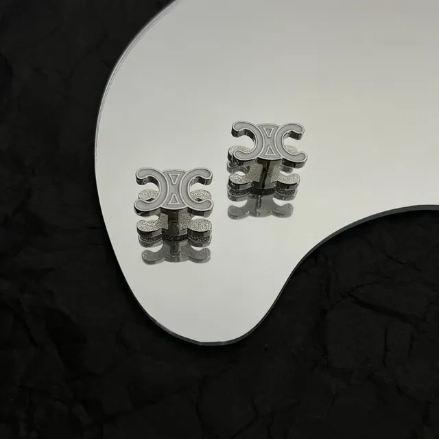 Silver-Tone Interlocking Double-C Motif Stud Earrings 2