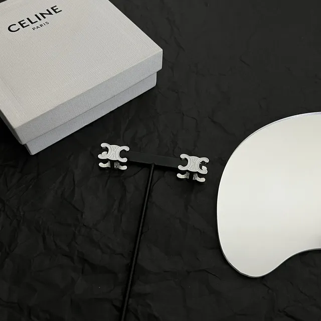 Silver-Tone Interlocking Double-C Motif Stud Earrings 3