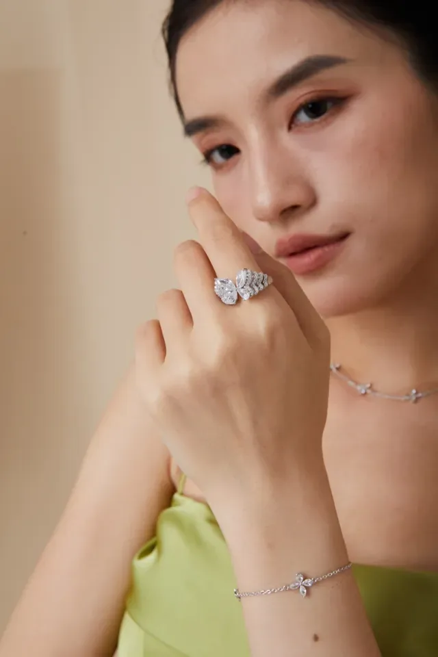 Silver-Tone Multi-Stone Marquise Cluster Ring 8