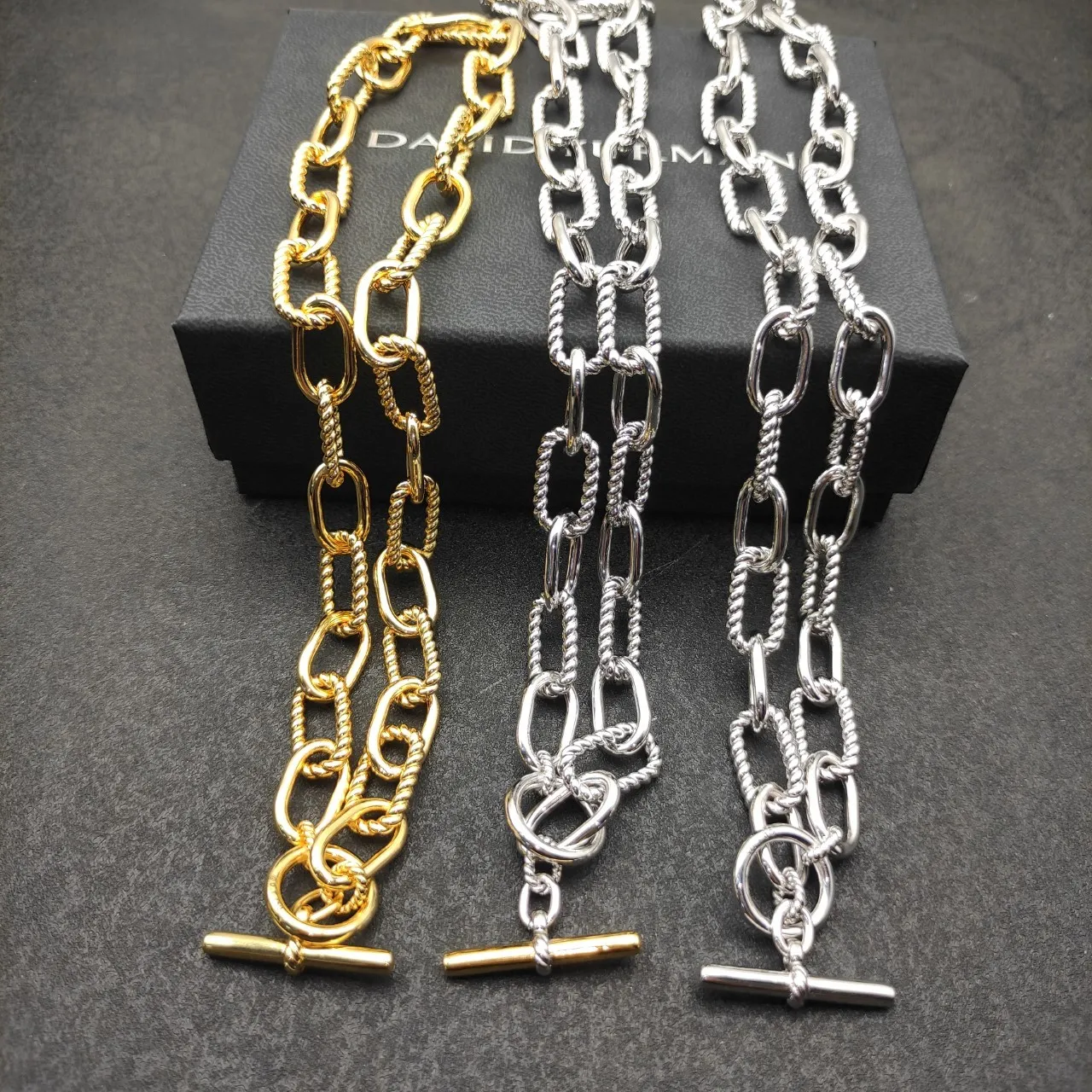 Silver Twisted Rope-Link Toggle Clasp Bracelet 2