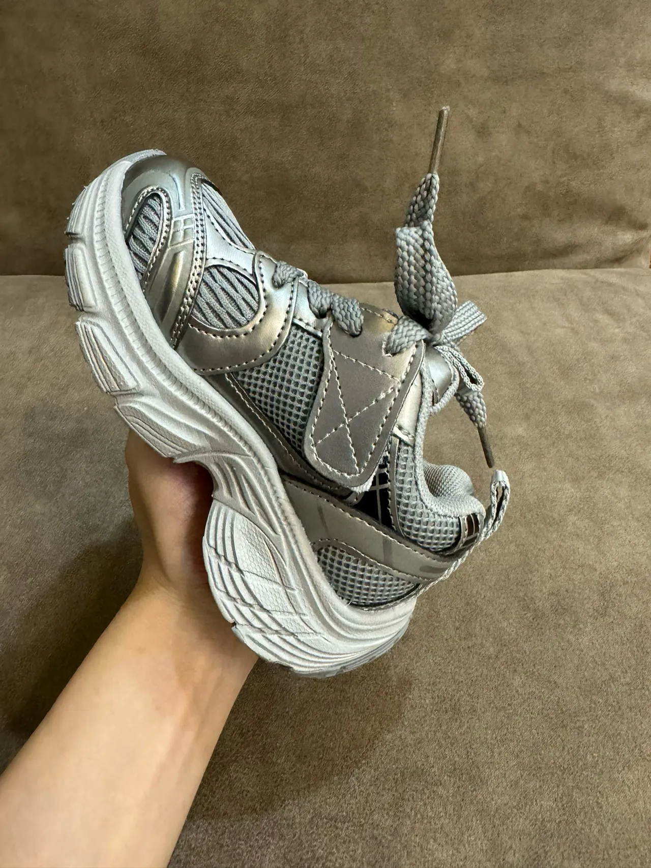 Skechers Silver Gray Sole Mesh And Synthetic Overlay Chunky Sneakers 9