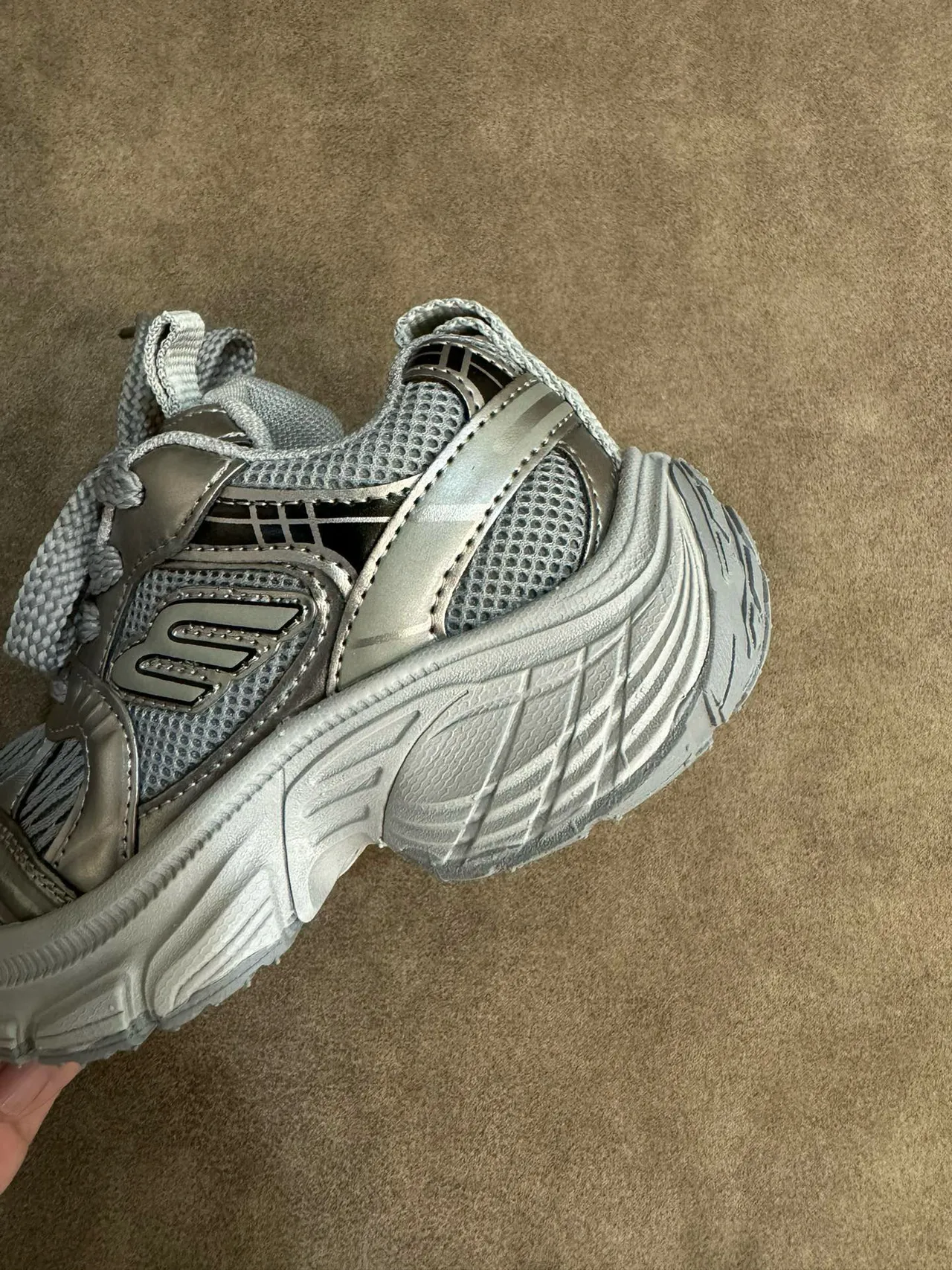 Skechers Silver Gray Sole Mesh And Synthetic Overlay Chunky Sneakers 11