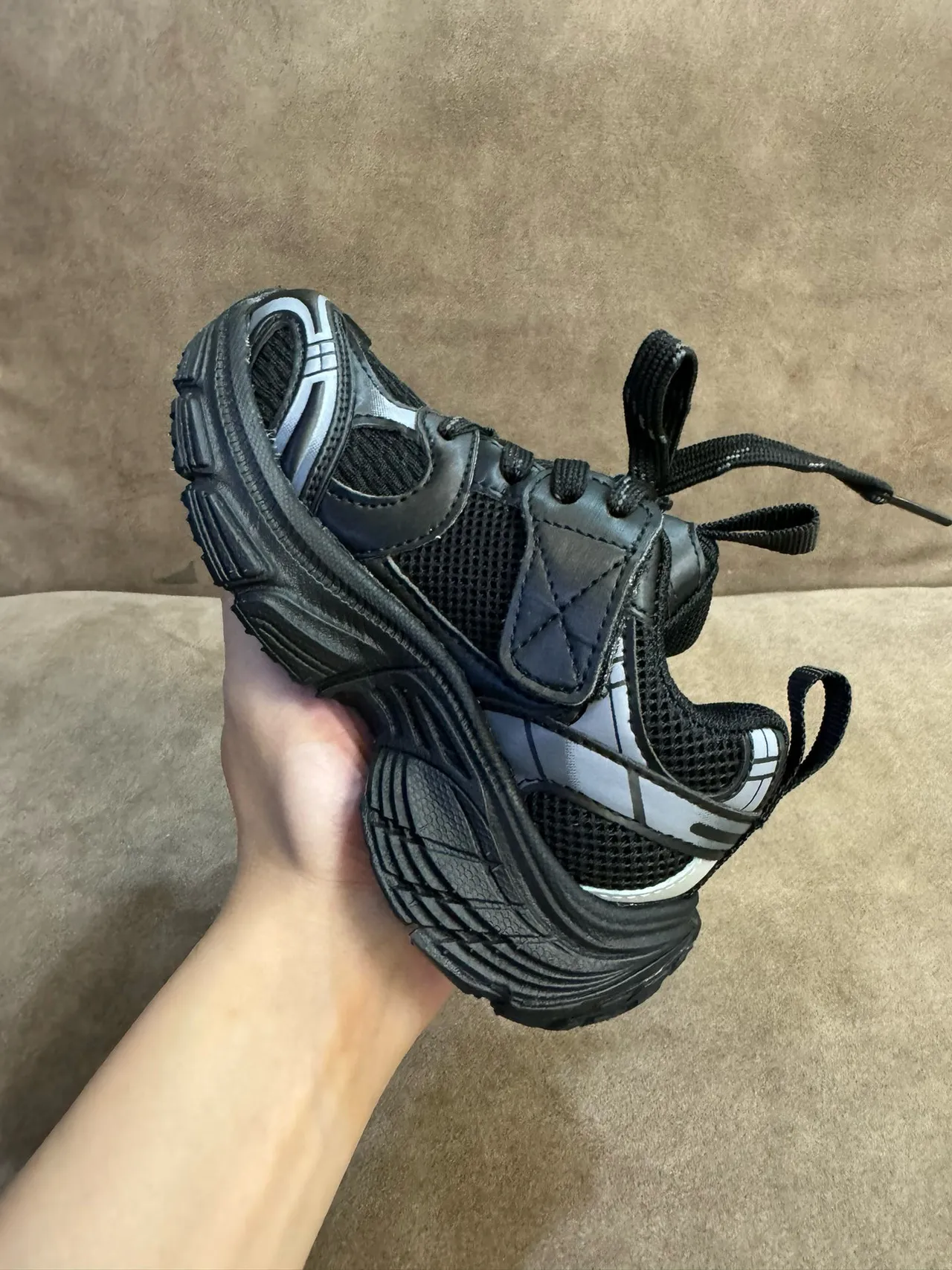 Skechers Silver Gray Sole Mesh And Synthetic Overlay Chunky Sneakers 22
