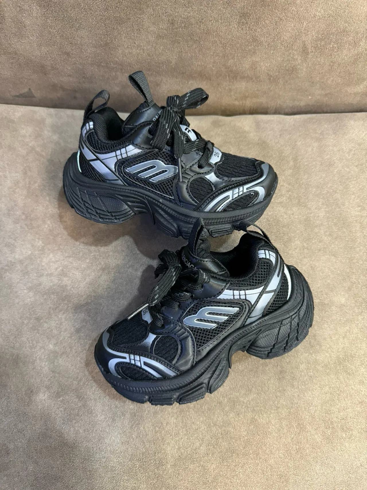 Skechers Silver Gray Sole Mesh And Synthetic Overlay Chunky Sneakers 24