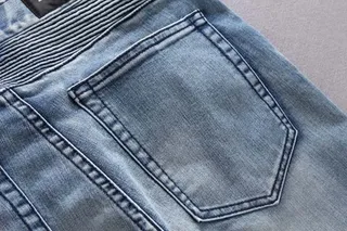 Slim-Fit Moto-Style Light Blue Denim Jeans 8