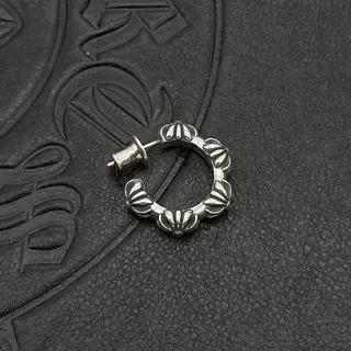 Textured Petal Motif Silver Hoop Earrings 2