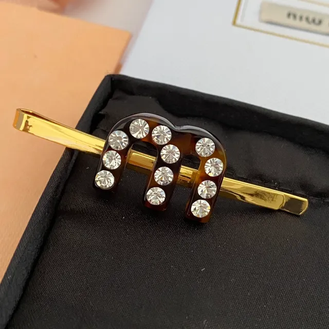 Broche de caparazão de tartaruga e cristal dourado motivo H 5