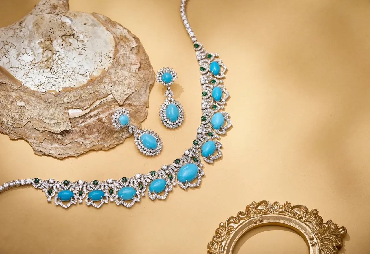 Turquoise and Emerald Pavé Diamond Collar Necklace 2