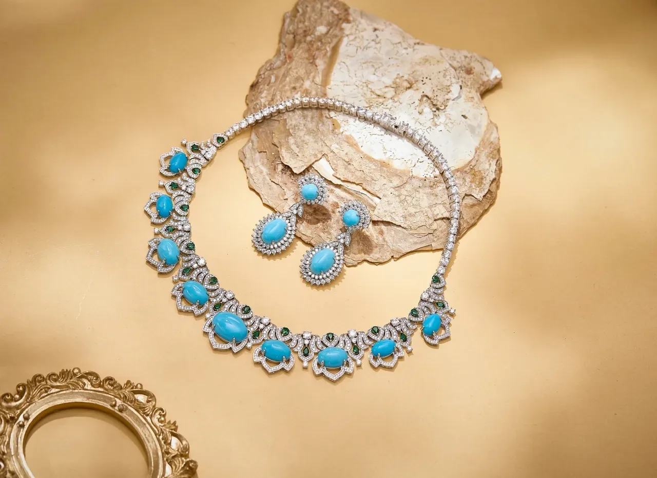 Turquoise and Emerald Pavé Diamond Collar Necklace 3